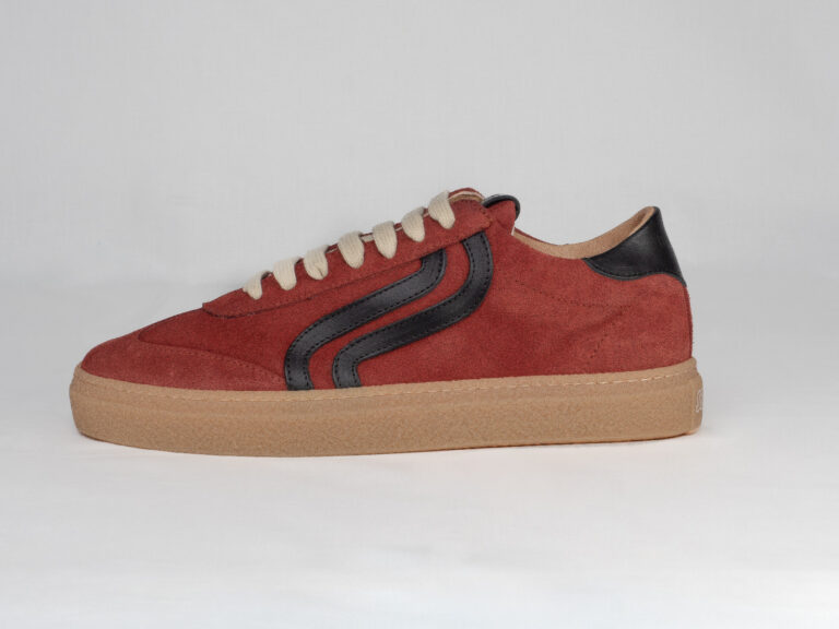 ARK 70 - Bordeaux Black