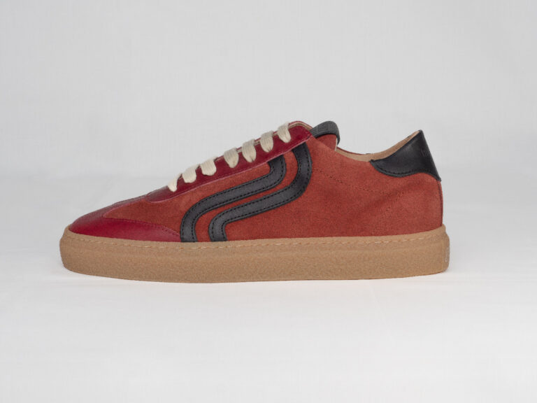ARK 70 - Red Blonde Black