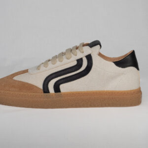 ARK 70 - White Black